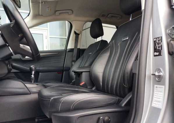 Ford Kuga cena 114900 przebieg: 71988, rok produkcji 2021 z Poznań małe 742